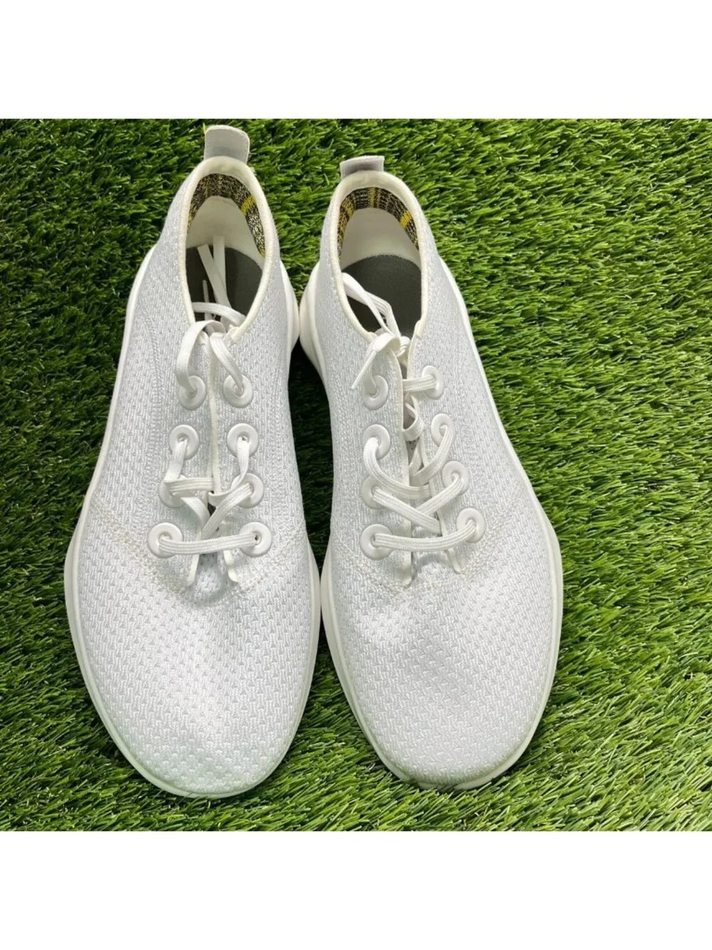 Allbirds Superlight Wool Runners Womens Size 10 White Athletic Shoes Sneakers